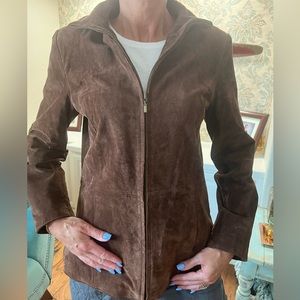 Polyester brown jacket.
